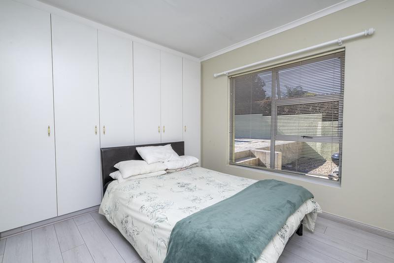 To Let 6 Bedroom Property for Rent in Kleinbron Estate Western Cape